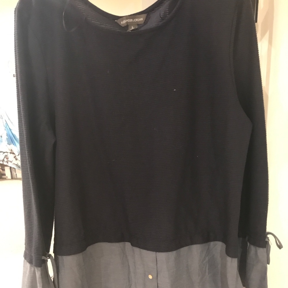 Ladies long sleeve lightweight shirt